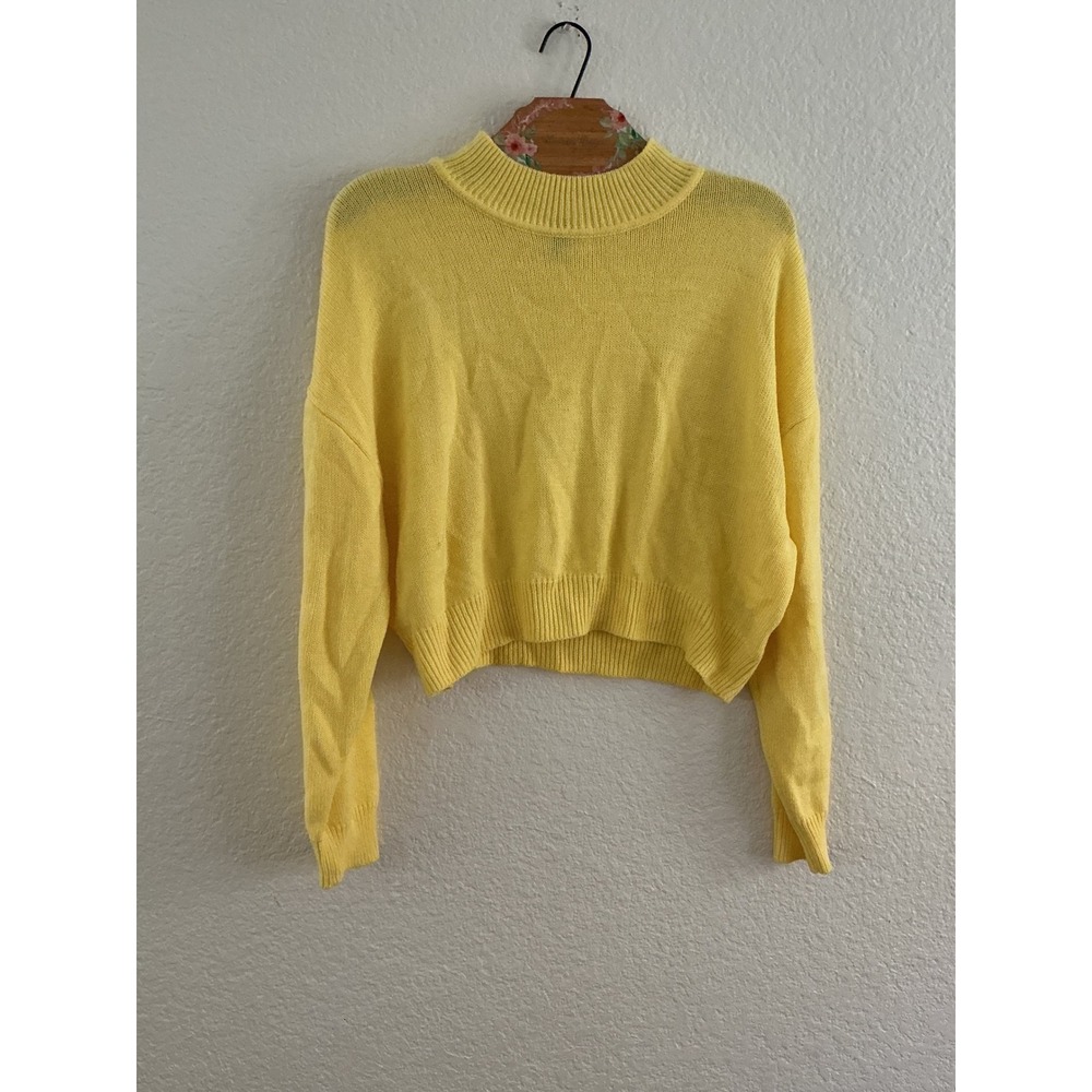 H&M Divided Sweater Size M Yellow Mock Neck Cropped Knit Long Sleeve Pullover